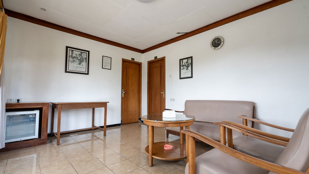 Cottage Room 2