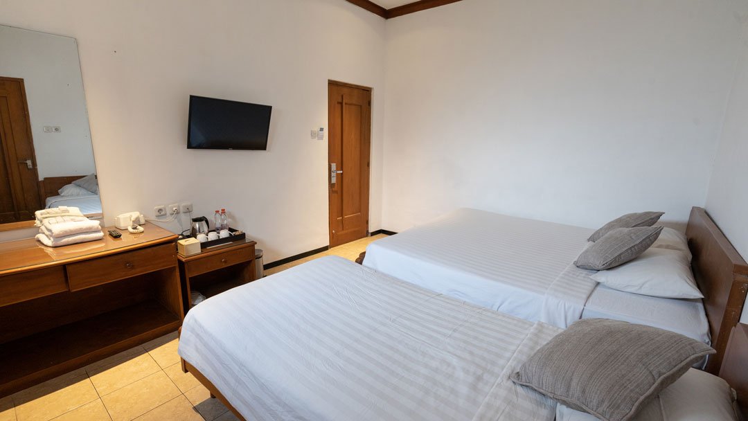 Cottage Room 3