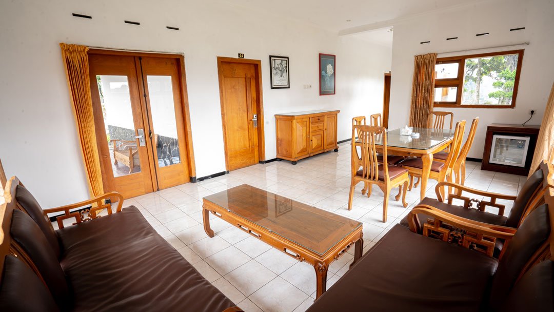 Cottagee Room 1