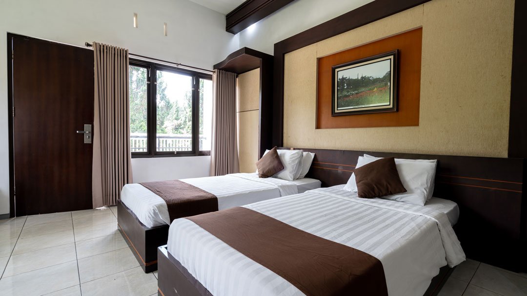 Deluxe Room 2