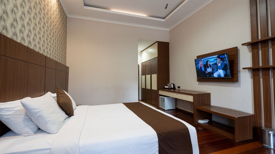Executive Room 4