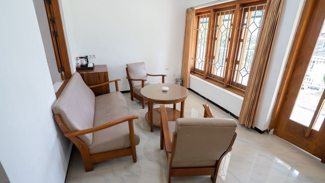 Family Room 13